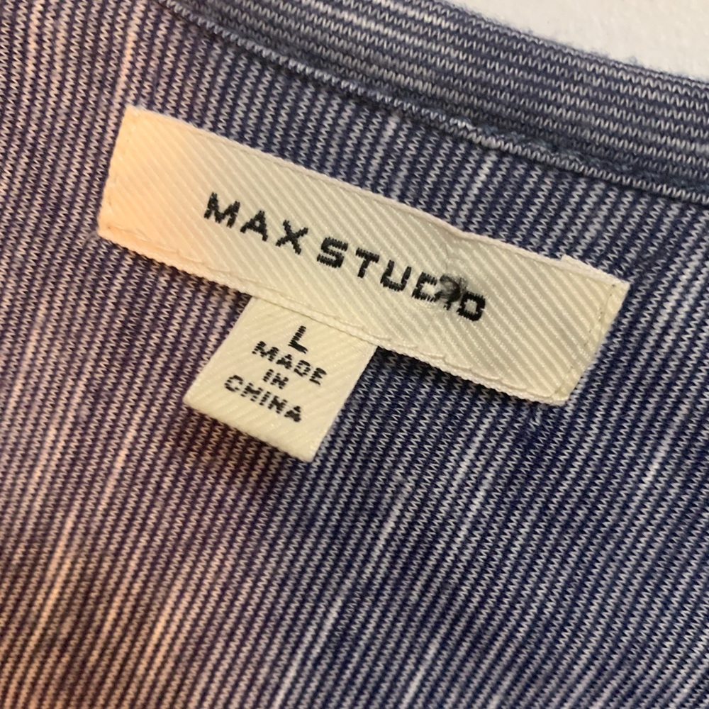 Max Studio handkerchief button front 3/4 roll-tab sleeve - Picture 6 of 8